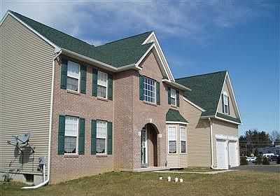 1st image of 17 Ashlee Ct