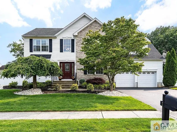 7 Nate Ln, Howell, NJ 07731