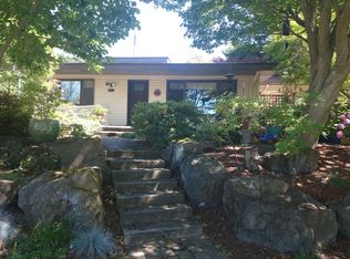 5242 37th Ave SW, Seattle, WA 98126