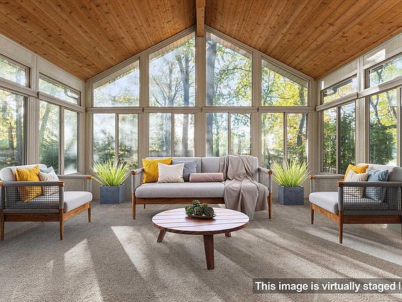 4th image of 2217 Woodland Ct