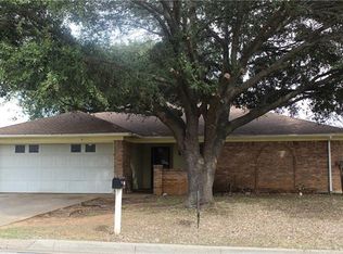 505 Lynnewood Ave, Burleson, TX 76028