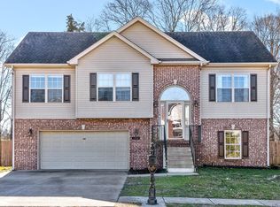 1402 Bruceton Dr, Clarksville, TN 37042