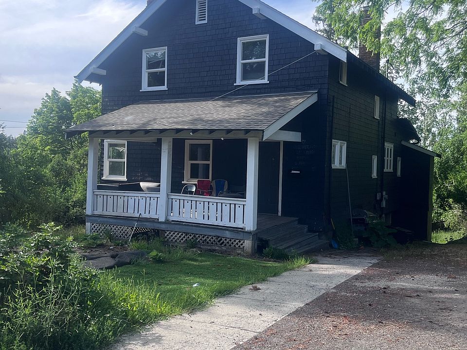 1st image of 400 NE Howard St