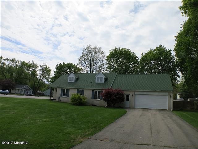 1st image of 7932 Lake Wood Dr
