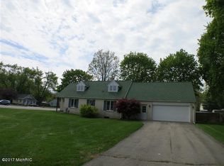7932 Lake Wood Dr, Portage, MI 49002