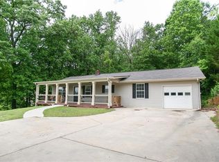 2057 Beverly Rd, Gainesville, GA 30501