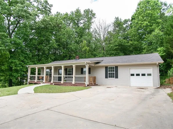 2057 Beverly Rd, Gainesville, GA 30501