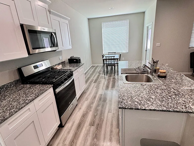 6302 Oracle Dr — Photo 7