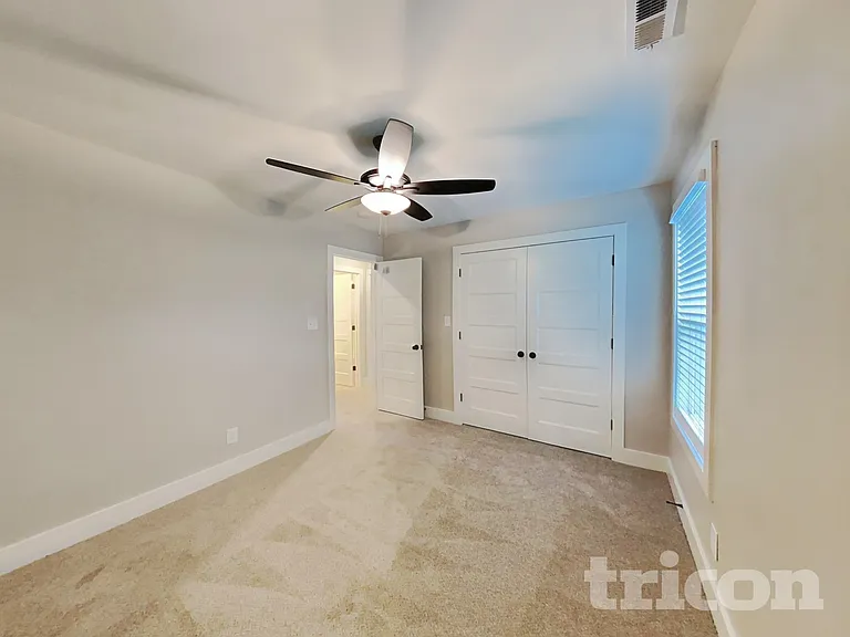 492 Woodtrace Dr — Photo 10