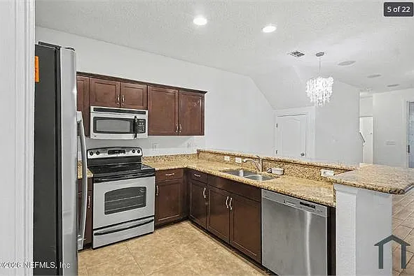 12288 Black Walnut Ct — Photo 3