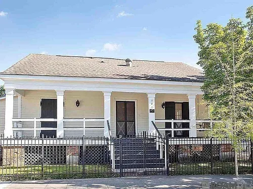 781 North St Photo 1