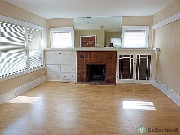 2nd image of 2537 64th Ave