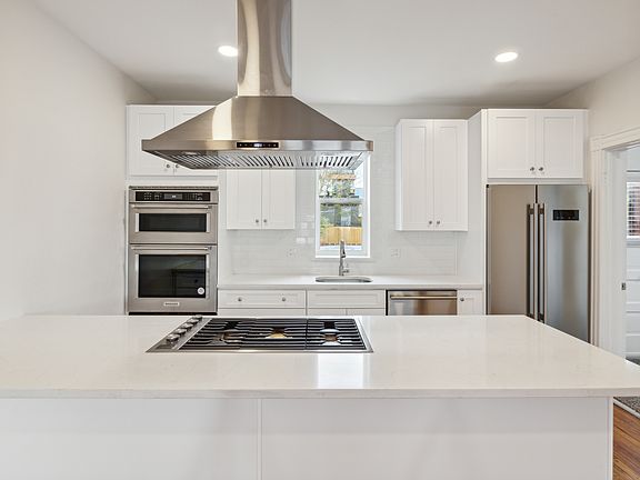 2nd image of 1005-1017 W 14th Ave #1011