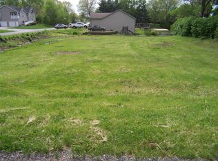 2084 Castle Dr, Edwardsville, IL 62025