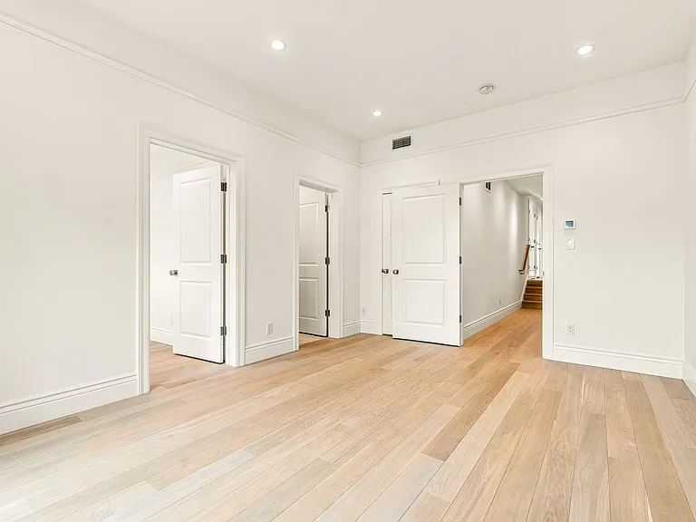 151 Nevada St — Photo 20