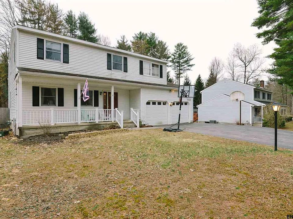 1st image of 8 Snowberry Dr