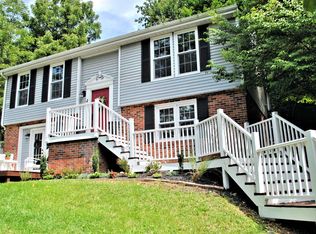 4 Second Avenue Ext, Radford, VA 24141