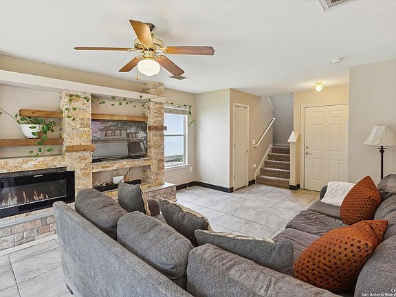 3rd image of 6659 WALNUT VALLEY DR