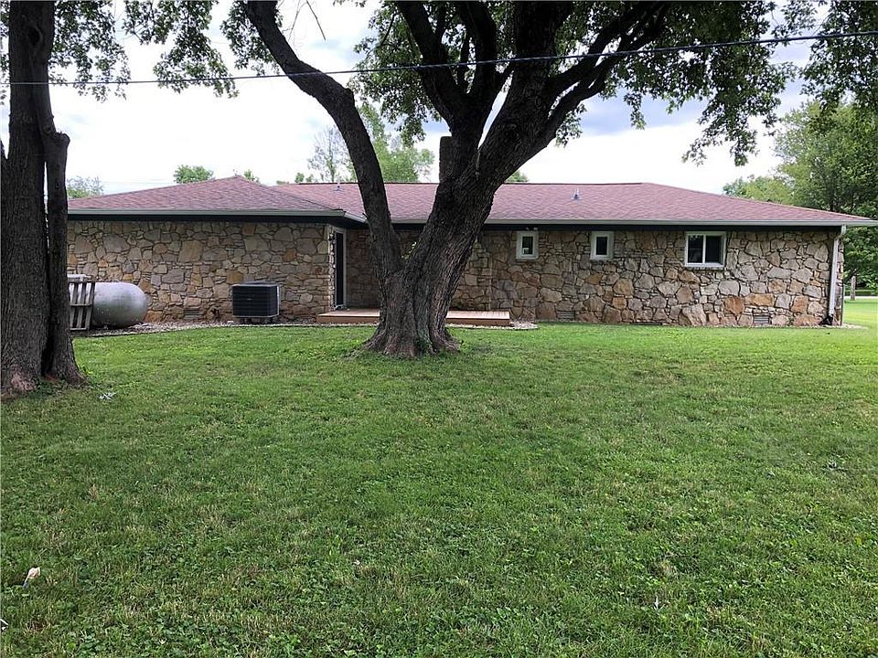 2nd image of 9302 N Country Club Rd