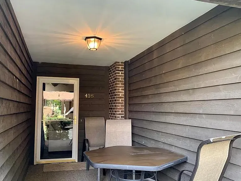 418 4th Ave NE — Photo 17