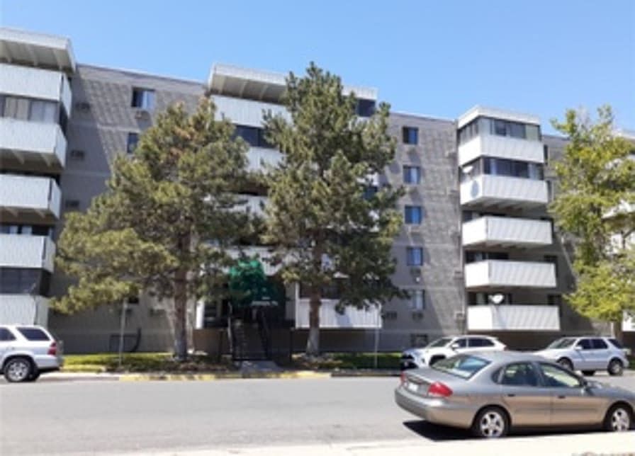 1st image of 1011 S Ironton St APT 309