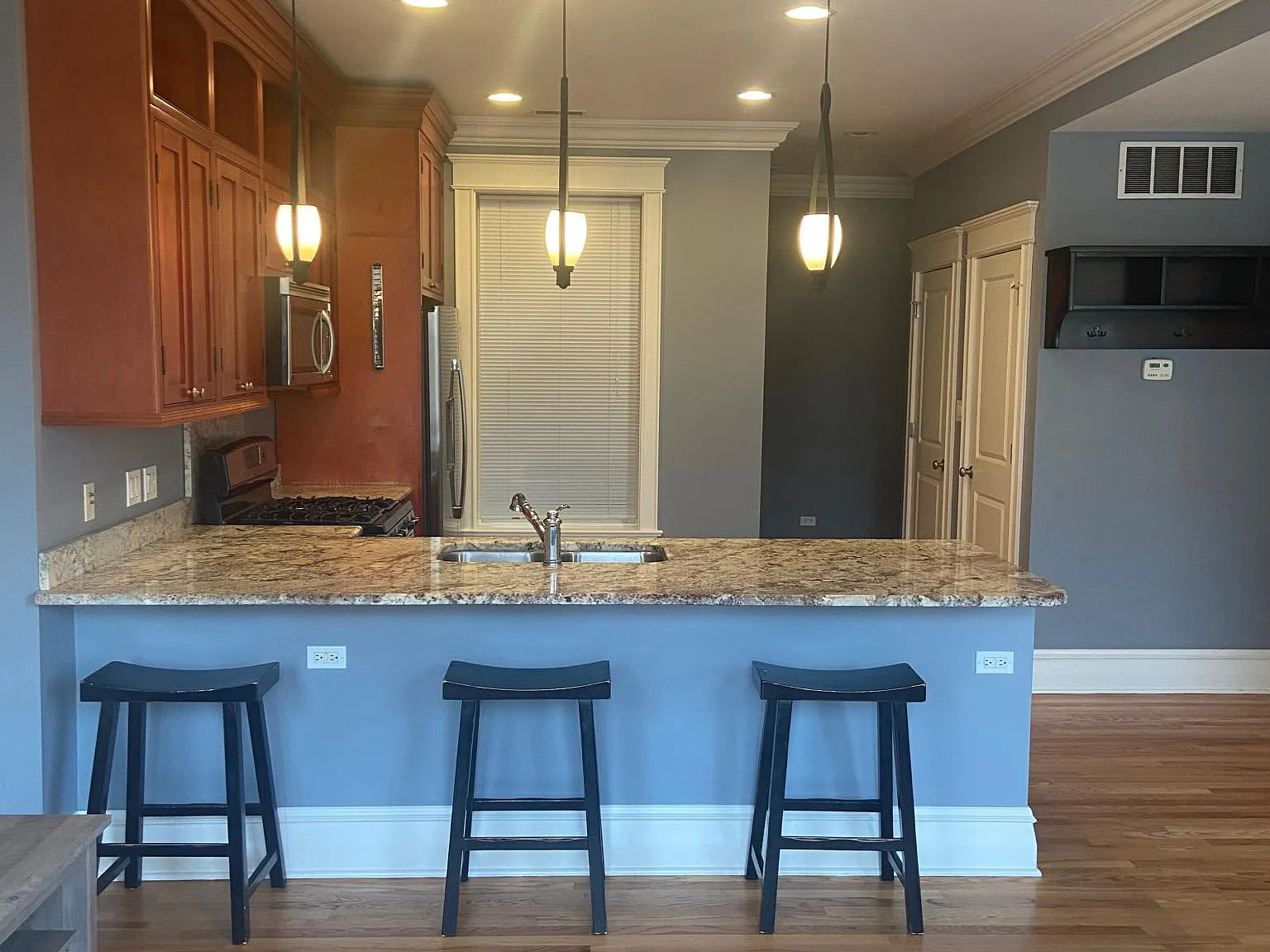 1 bed, 850 sqft, $2,650 — Photo 4