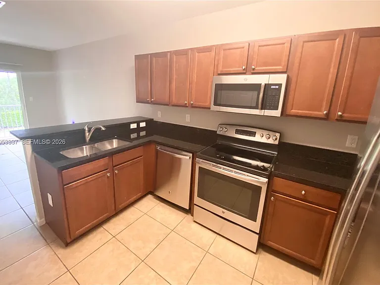 8960 NW 97th Ave #220 — Photo 9