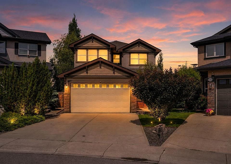1st image of 212 SE Everbrook Way SW