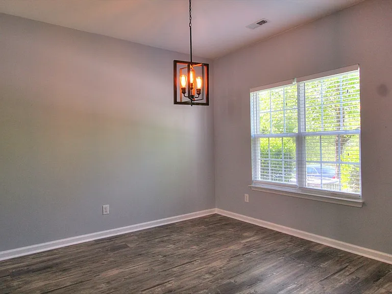 5 Shields Ct — Photo 5