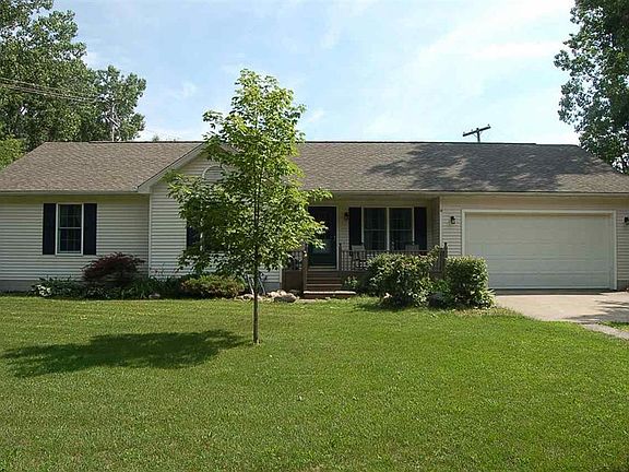 3rd image of 101 Clyde James Dr