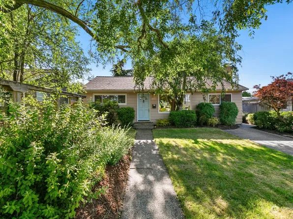 9343 31st Place SW, Seattle, WA 98126