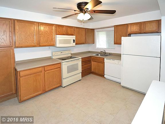 4th image of 5614 Hershey Ln