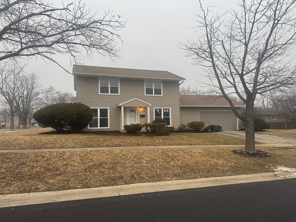 1st image of 3403 Fountainbleau Dr