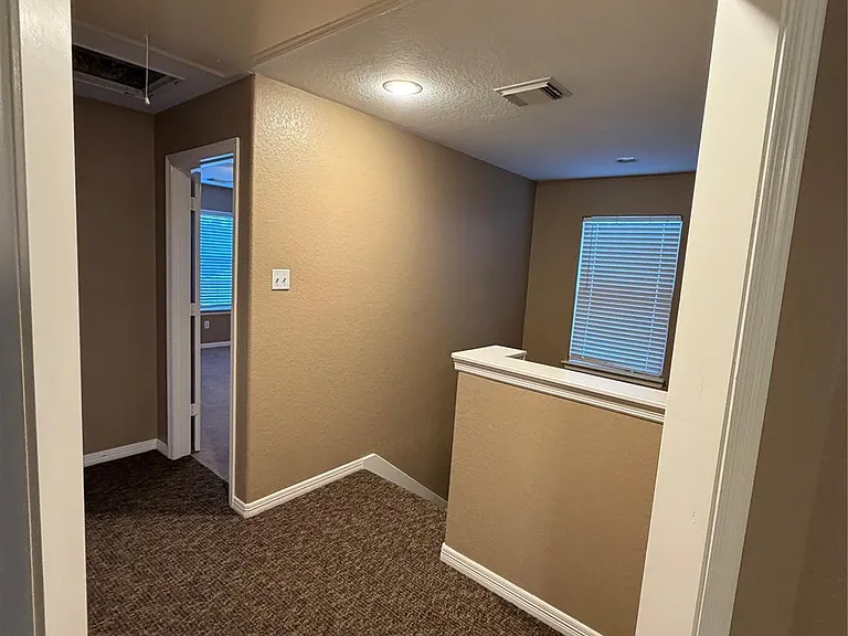 9110 Prairie Trails Dr — Photo 11