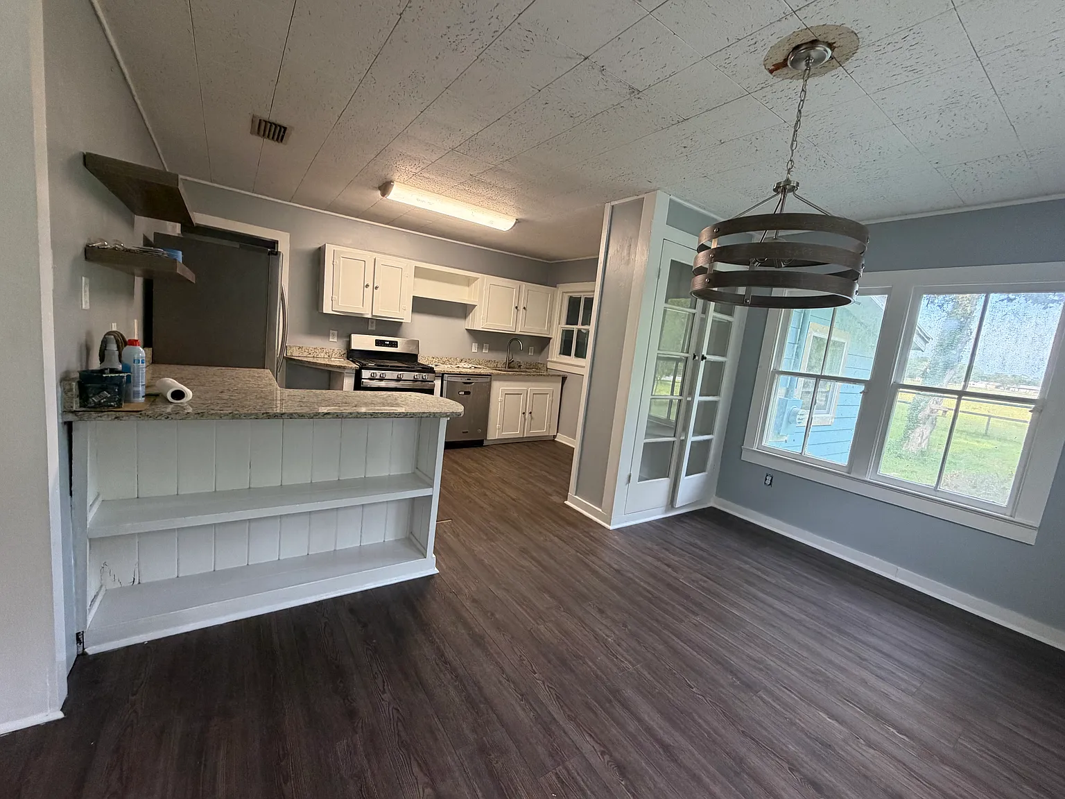 3 bed, 1278 sqft, $2,200 — Photo 2