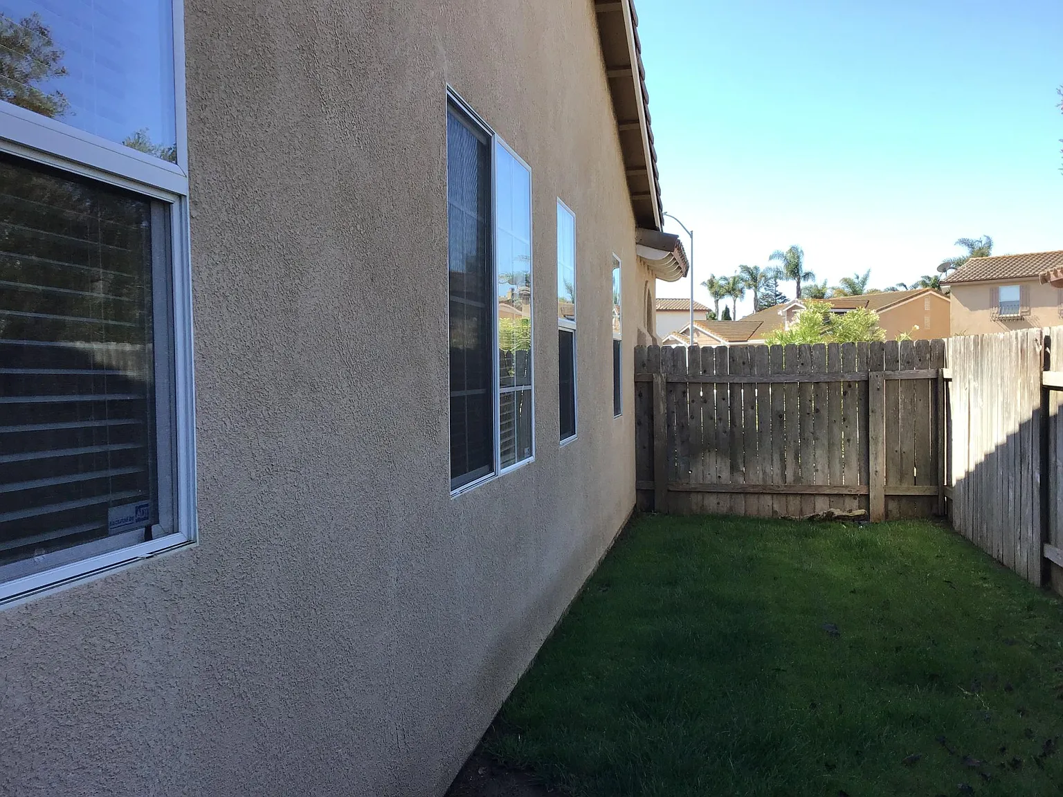 4 bed, 2.5 bath, 2125 sqft, $3,900 — Photo 4