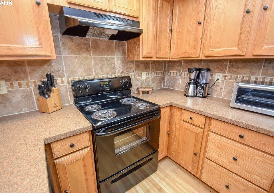 1st image of 1470 SE Walnut St 207 #207