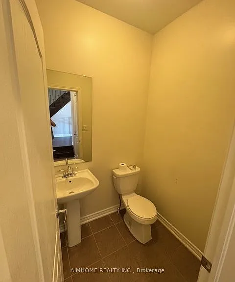 119 Rothwell St — Photo 10