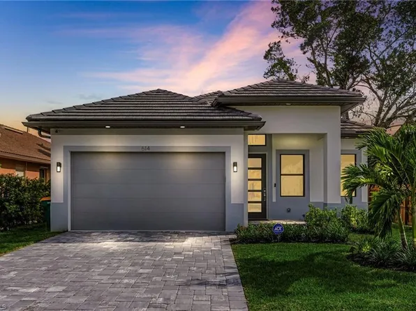 614 105th AVE N, NAPLES, FL 34108
