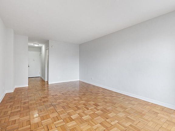 5th image of 200 E 15th St APT 8B