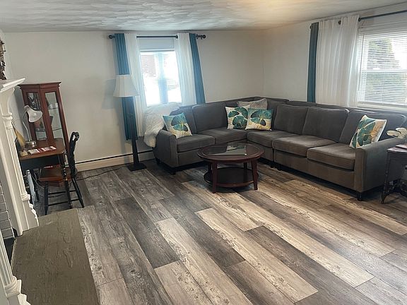 5th image of 8 Rockcliff Rd #B