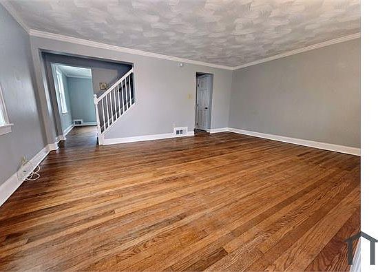 3rd image of 5112 Levindale Rd