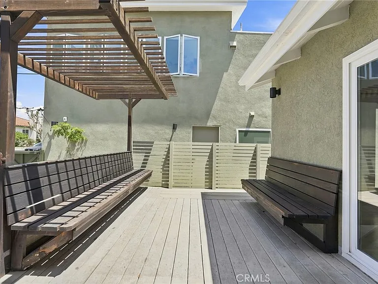 1408 Harkness St — Photo 30