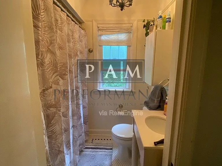 2922 S 48th St — Photo 15