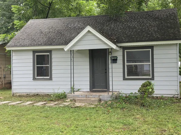 2075 N Grace Ave, Springfield, MO 65803