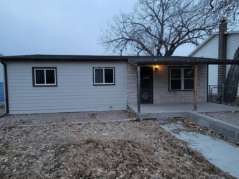 927 Blaine Ave — Photo 15