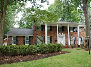 2815 Saint Regis Rd, Greensboro, NC 27408