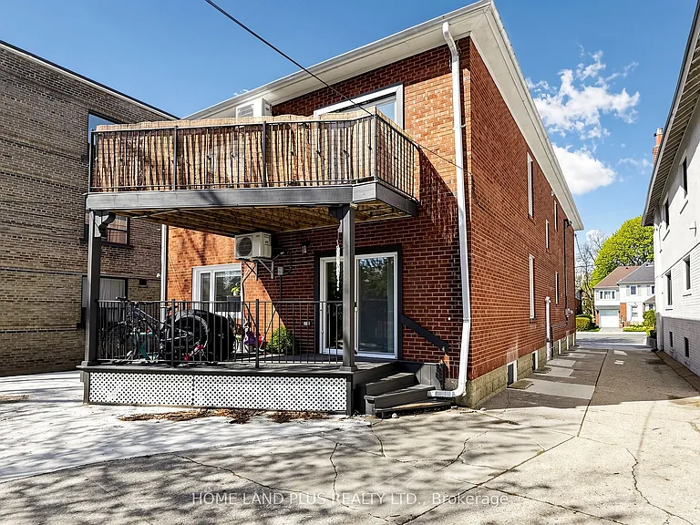 919 Avenue Rd #3 — Photo 32