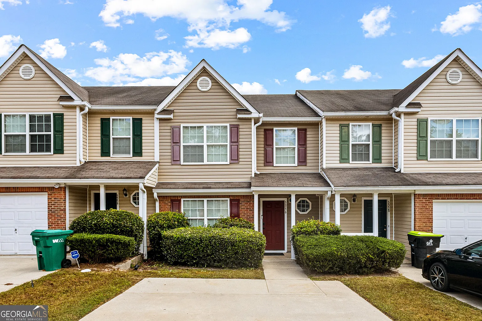 5356 Creekview Way photo 1