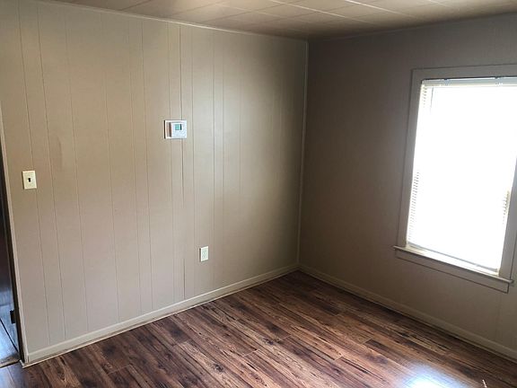 2nd image of 82 E Emerling Ave #1